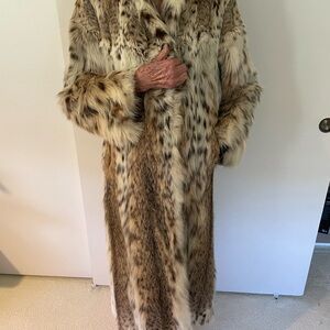 Luxurious Lynx Fur Long Coat